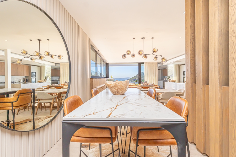 To Let 4 Bedroom Property for Rent in Fresnaye Western Cape